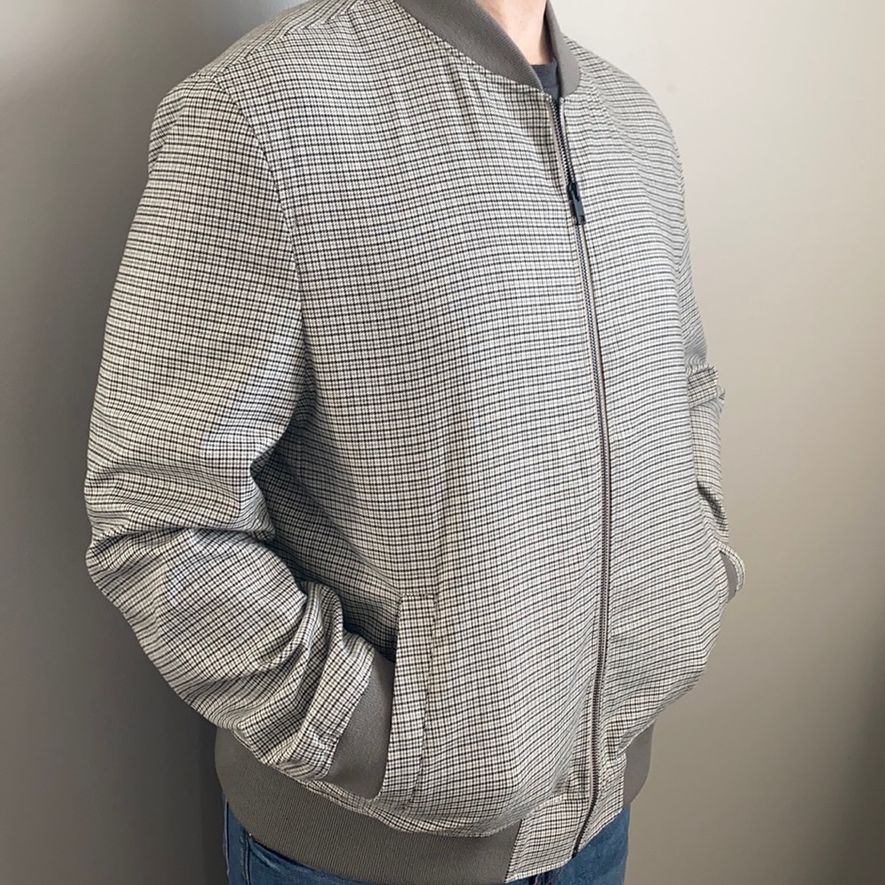 Express Houndstooth men’s jacket. Size XL.